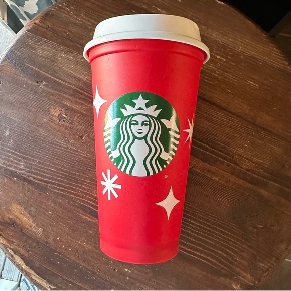 New Starbucks 2022 Red Star Print Cup Day Grande Hot Cup with Lid 16 Oz. - Picture 5 of 10
